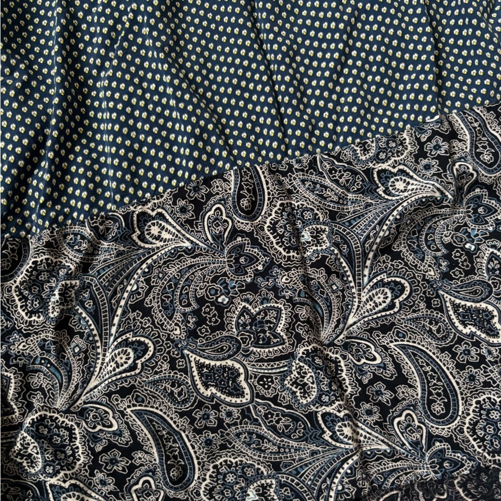 Francesca's Collections Navy and Gray Paisley Tunic - Picture 3 of 5